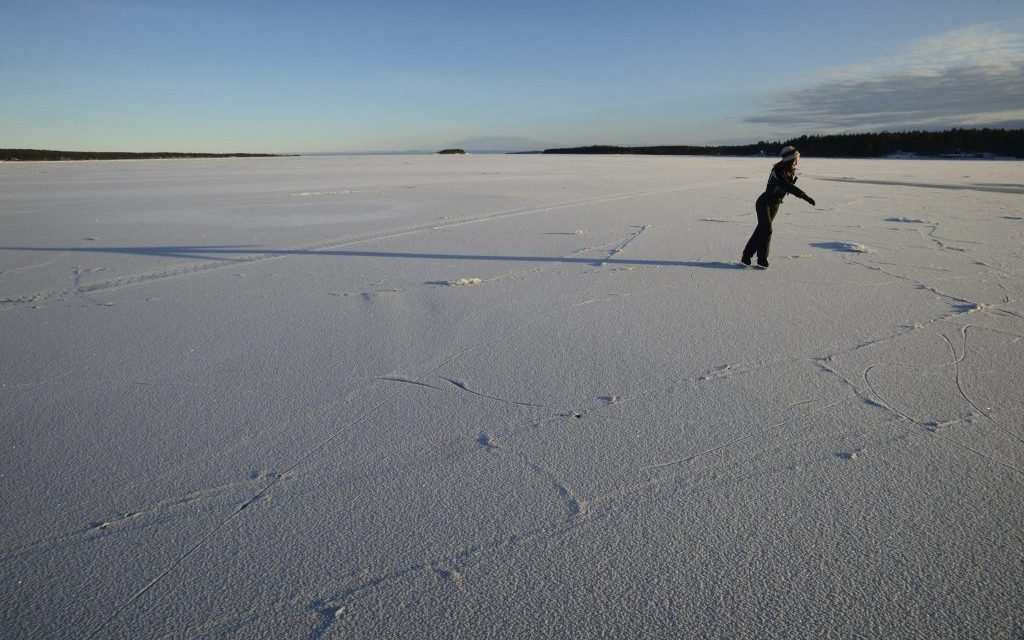 Mare ghiacciato in Svezia: pattinare sul Baltico (Golfo di Botnia)
