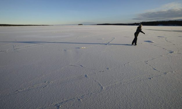 Mare ghiacciato in Svezia: pattinare sul Baltico (Golfo di Botnia)