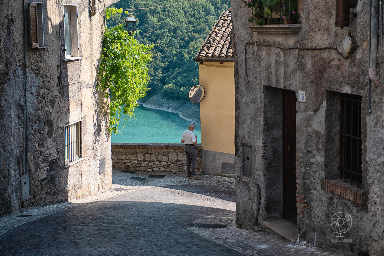 Castel di Tora_Lago di Turano