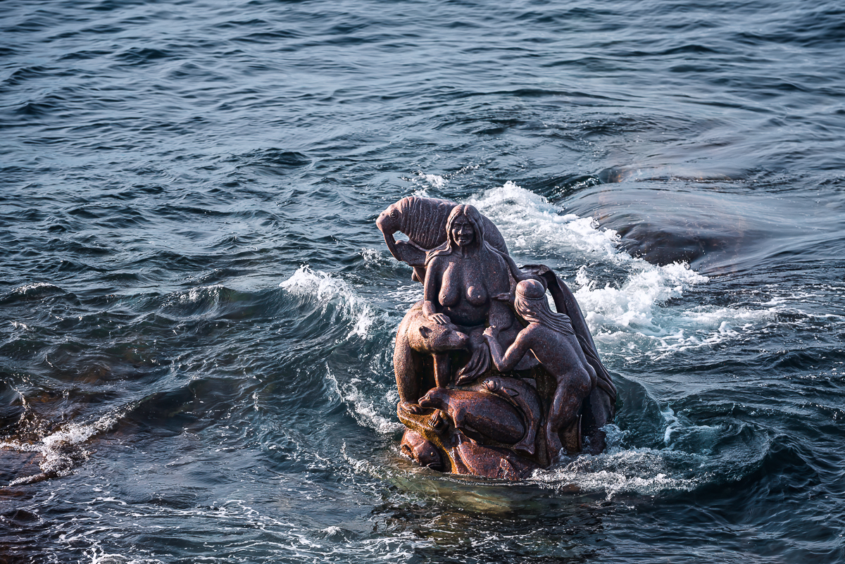 Nuuk Art Walk_The Mother of the Sea Visitare Nuuk_arte inuit