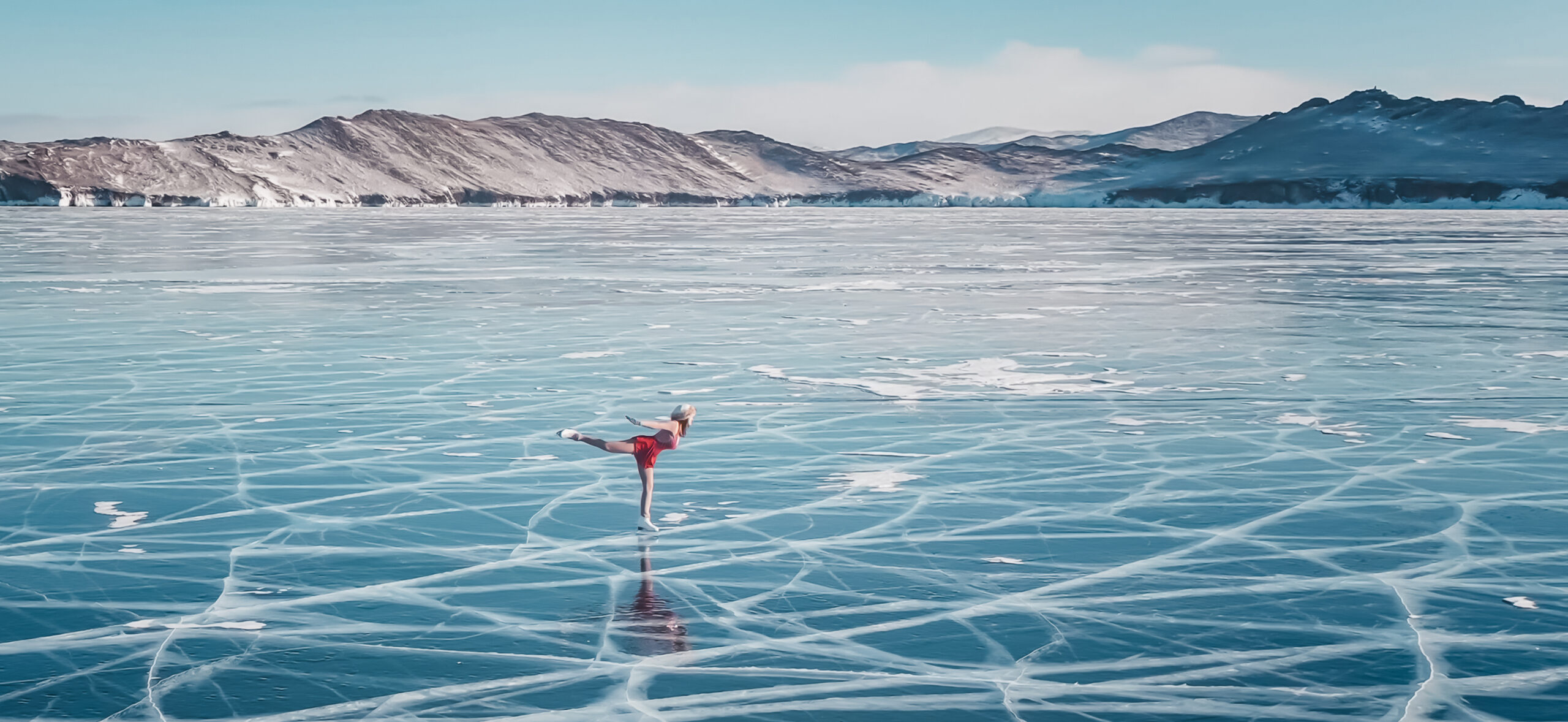 Ice skating_Baikal_Siberia